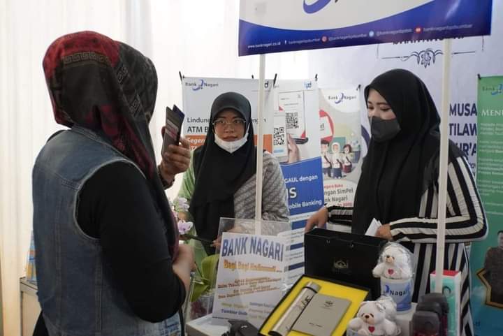 Stand Bank Nagari di Arena Padang Panjang Expo 2021.